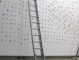 Alex de Vries op atelierbezoek bij Marian Bijlenga