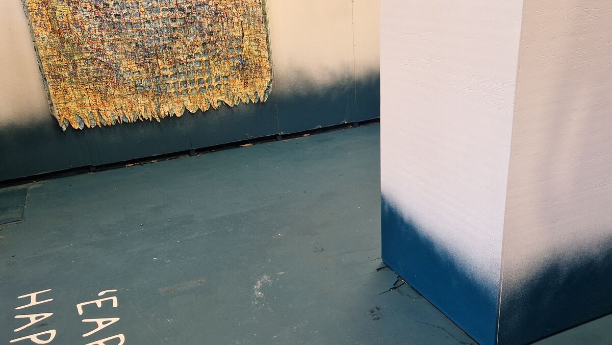 Henny Overbeek / The Books Happen @ All Caps