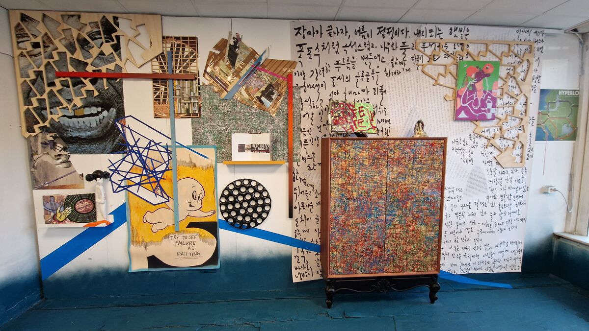 Henny Overbeek / The Books Happen @ All Caps
